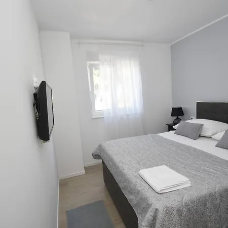 Penthouse With Jacuzzi, Sauna,pool,gym-villa Punta Apartment *