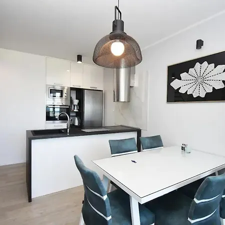Penthouse With Jacuzzi, Sauna,pool,gym-villa Punta Apartment